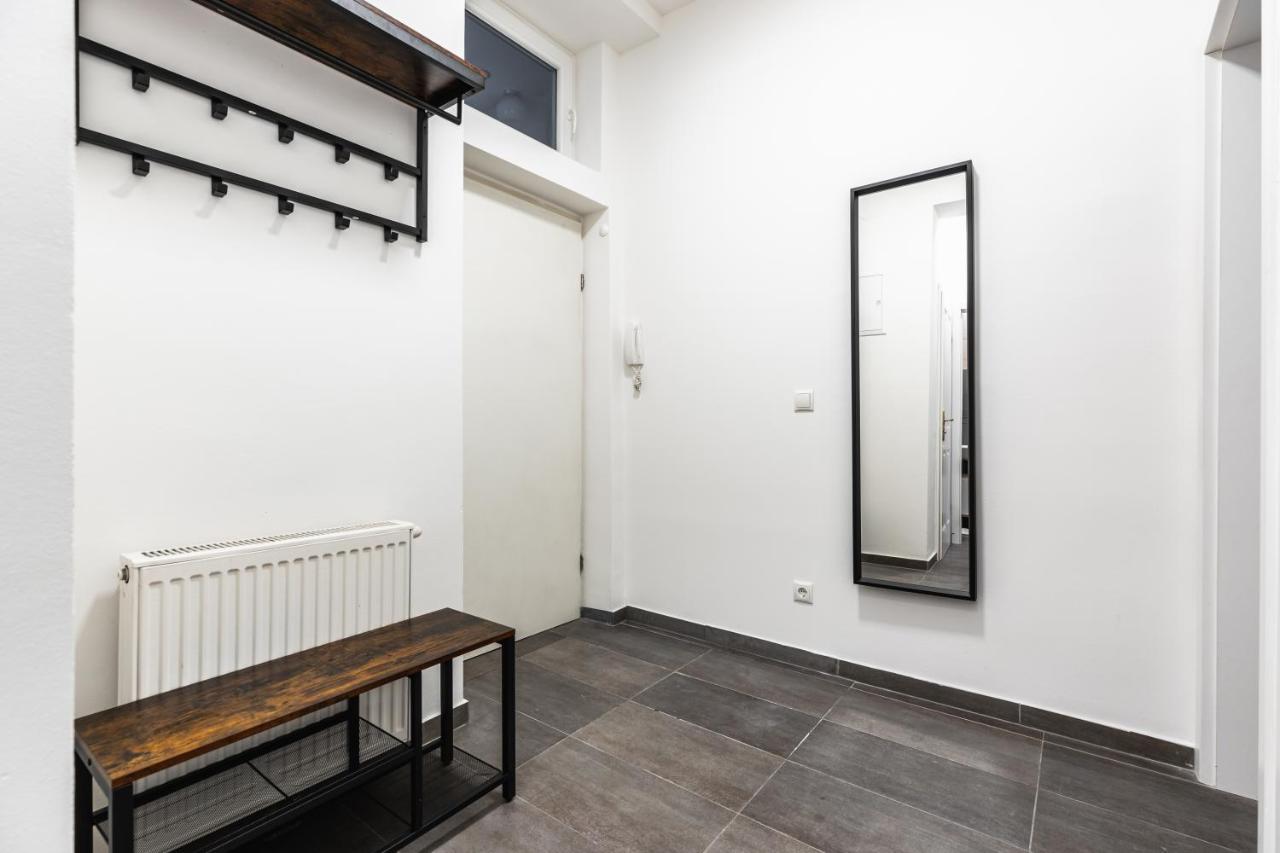 Stylish Designed Apartment In A Top Location Вена Экстерьер фото